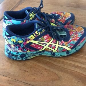 ASICS tennis shoes